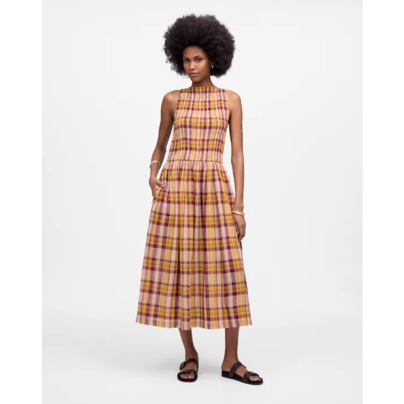 Madewell Dresses & Skirts - NWT Madewell Smocked Boatneck Maxi Dress in Plaid Seersucker
